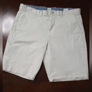 Short. Gap brand.